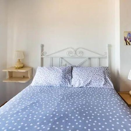 Apartamento Ezcurdia 22 Playa De San Lorenzo Primera Linea Хихон Экстерьер фото