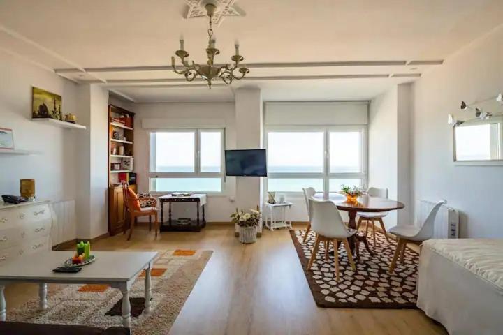 Apartamento Ezcurdia 22 Playa De San Lorenzo Primera Linea Хихон Экстерьер фото